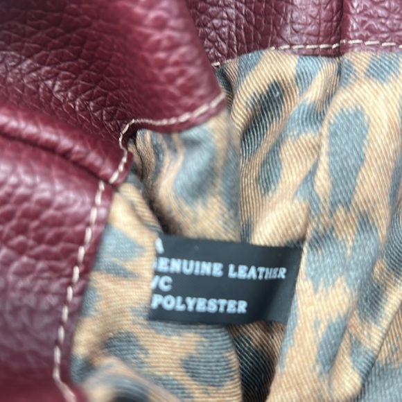 MAXX New York Signature Leather Handbag - Picture 12 of 12